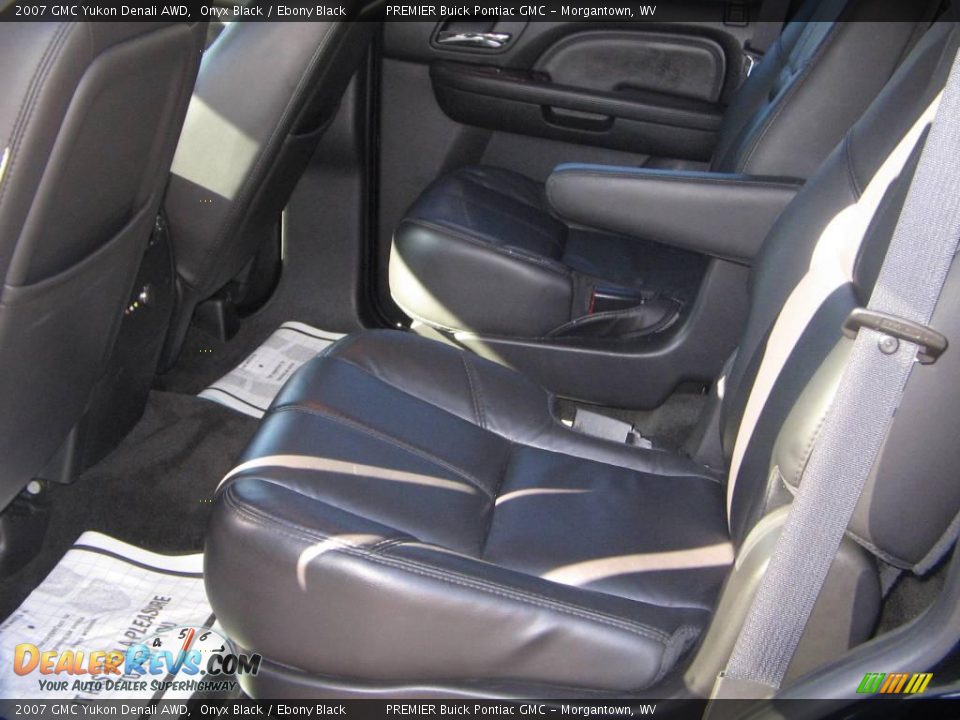 2007 GMC Yukon Denali AWD Onyx Black / Ebony Black Photo #11