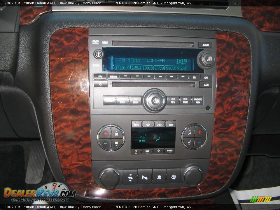 2007 GMC Yukon Denali AWD Onyx Black / Ebony Black Photo #15