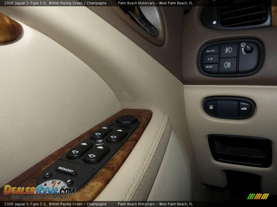 2006 Jaguar S-Type 3.0 British Racing Green / Champagne Photo #36