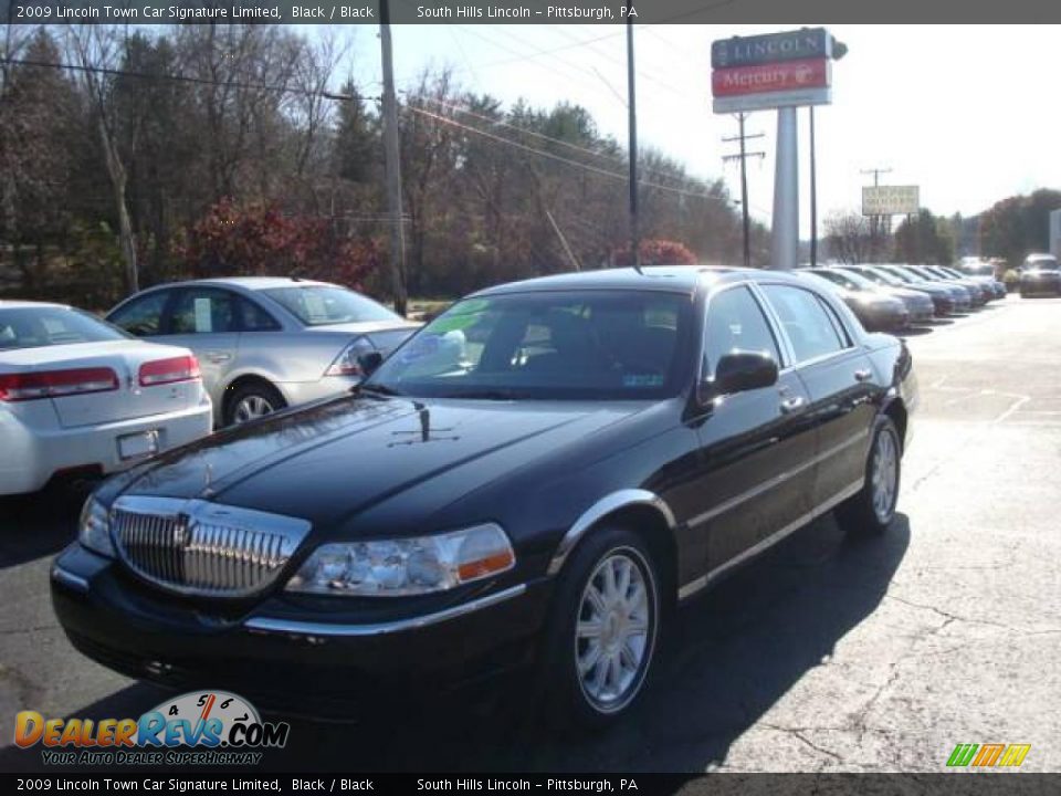 2009 Lincoln Town Car Signature Limited Black / Black Photo #1