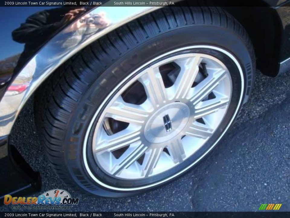 2009 Lincoln Town Car Signature Limited Black / Black Photo #7
