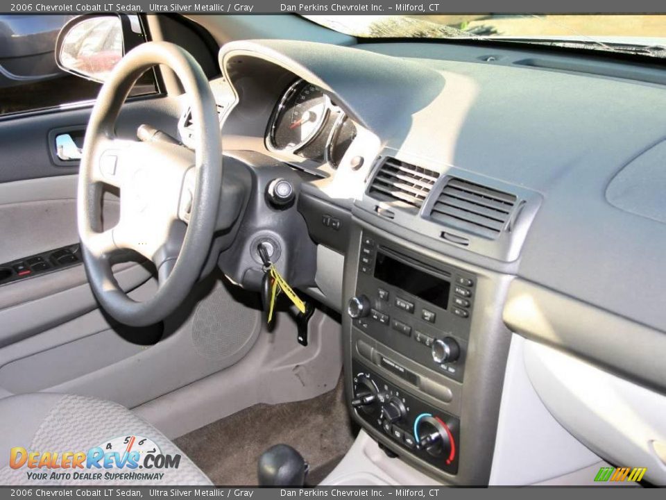 2006 Chevrolet Cobalt LT Sedan Ultra Silver Metallic / Gray Photo #10