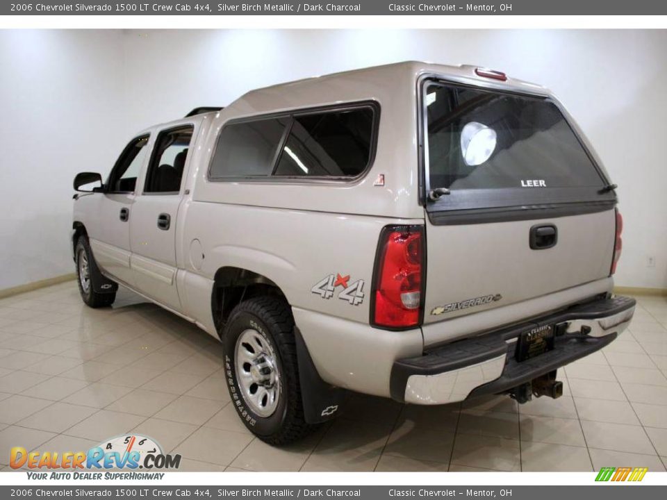 2006 Chevrolet Silverado 1500 LT Crew Cab 4x4 Silver Birch Metallic / Dark Charcoal Photo #5