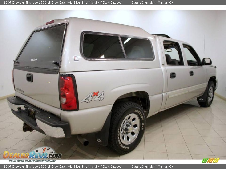 2006 Chevrolet Silverado 1500 LT Crew Cab 4x4 Silver Birch Metallic / Dark Charcoal Photo #6