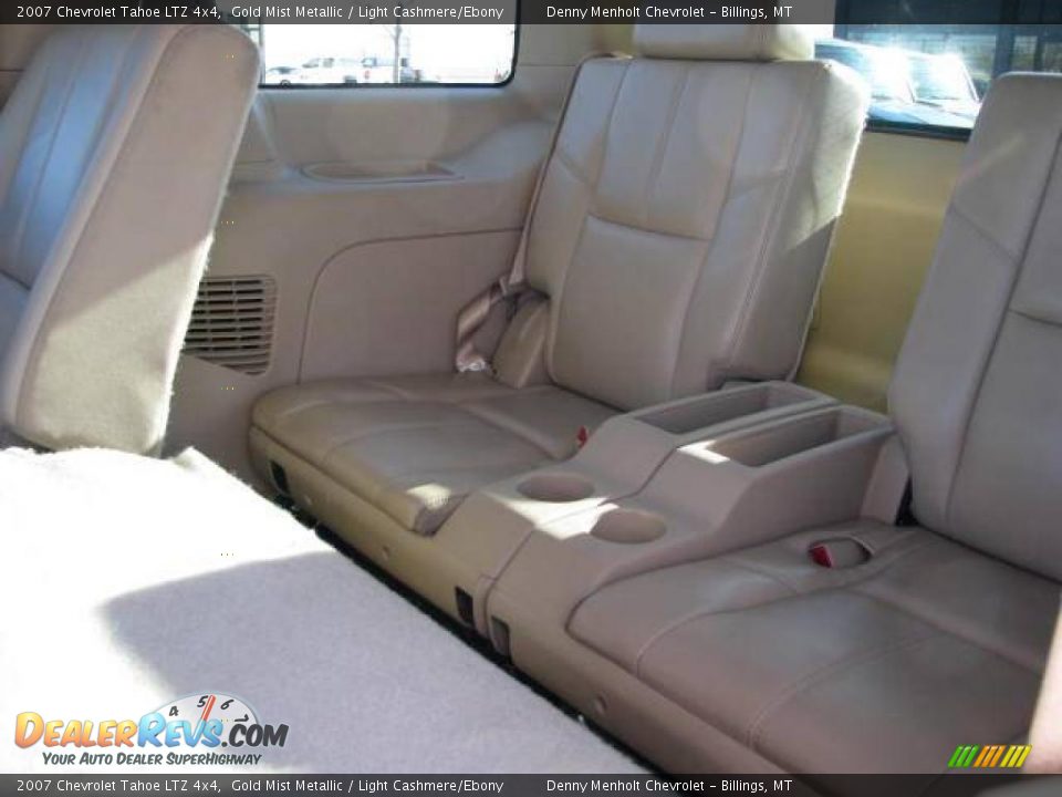2007 Chevrolet Tahoe LTZ 4x4 Gold Mist Metallic / Light Cashmere/Ebony Photo #11