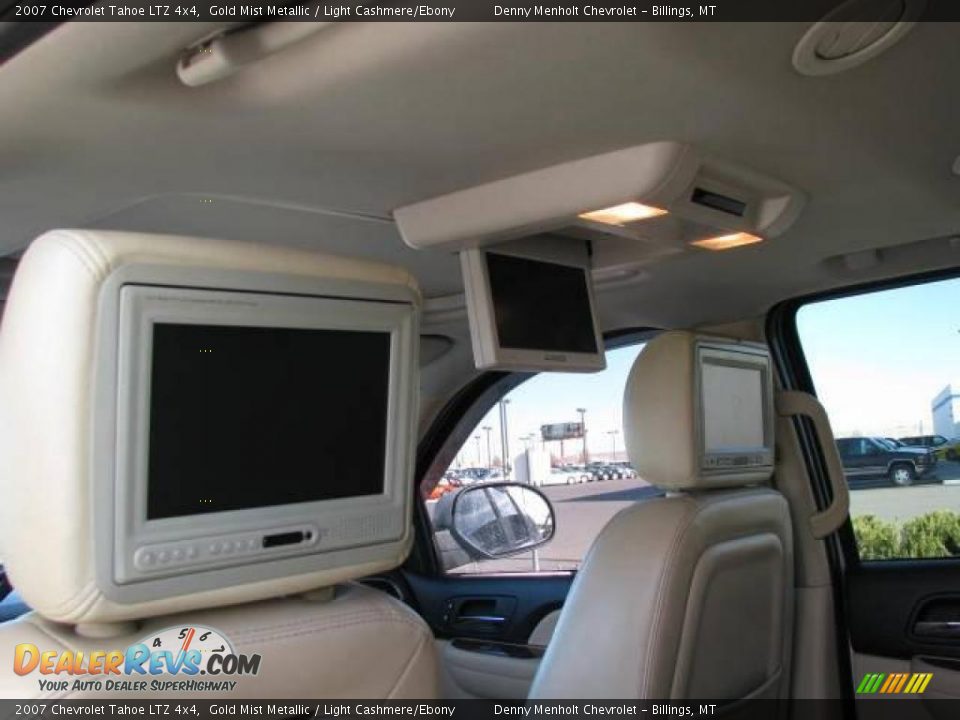 2007 Chevrolet Tahoe LTZ 4x4 Gold Mist Metallic / Light Cashmere/Ebony Photo #13