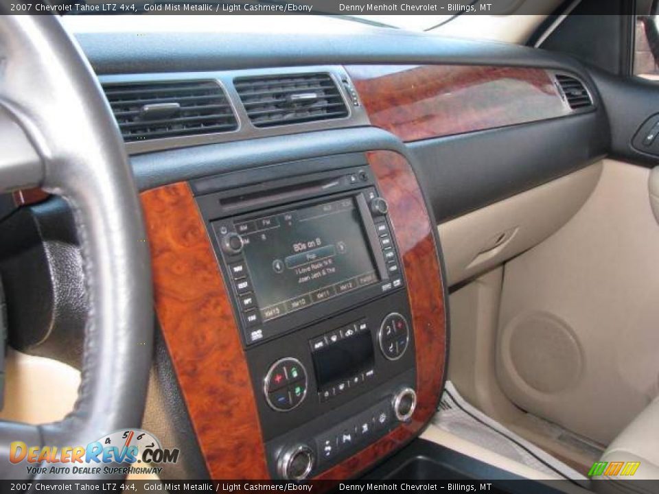 2007 Chevrolet Tahoe LTZ 4x4 Gold Mist Metallic / Light Cashmere/Ebony Photo #17
