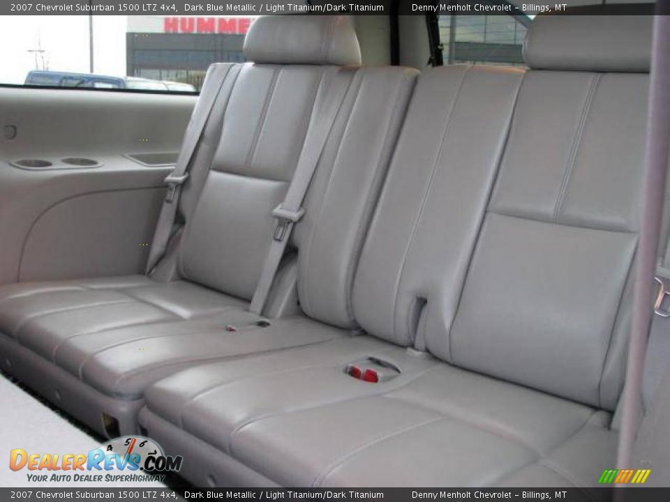 2007 Chevrolet Suburban 1500 LTZ 4x4 Dark Blue Metallic / Light Titanium/Dark Titanium Photo #9