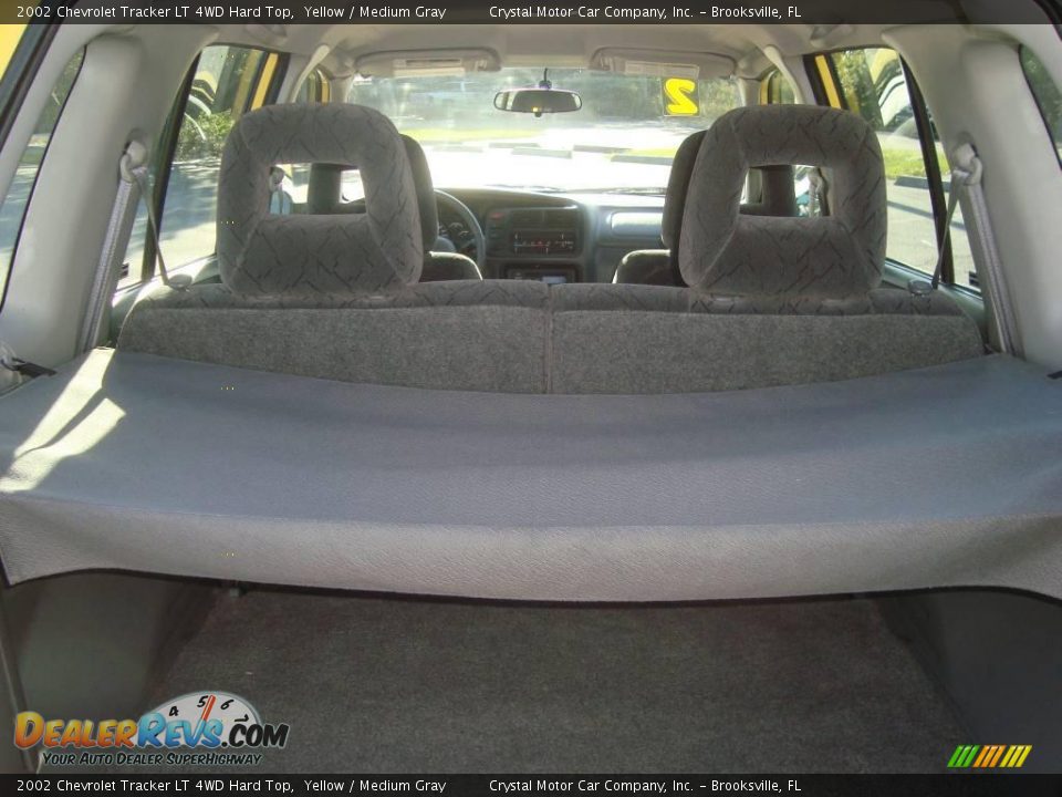 2002 Chevrolet Tracker LT 4WD Hard Top Yellow / Medium Gray Photo #7