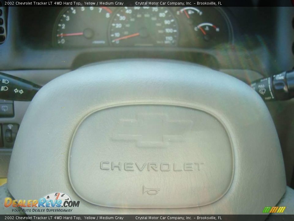 2002 Chevrolet Tracker LT 4WD Hard Top Yellow / Medium Gray Photo #21