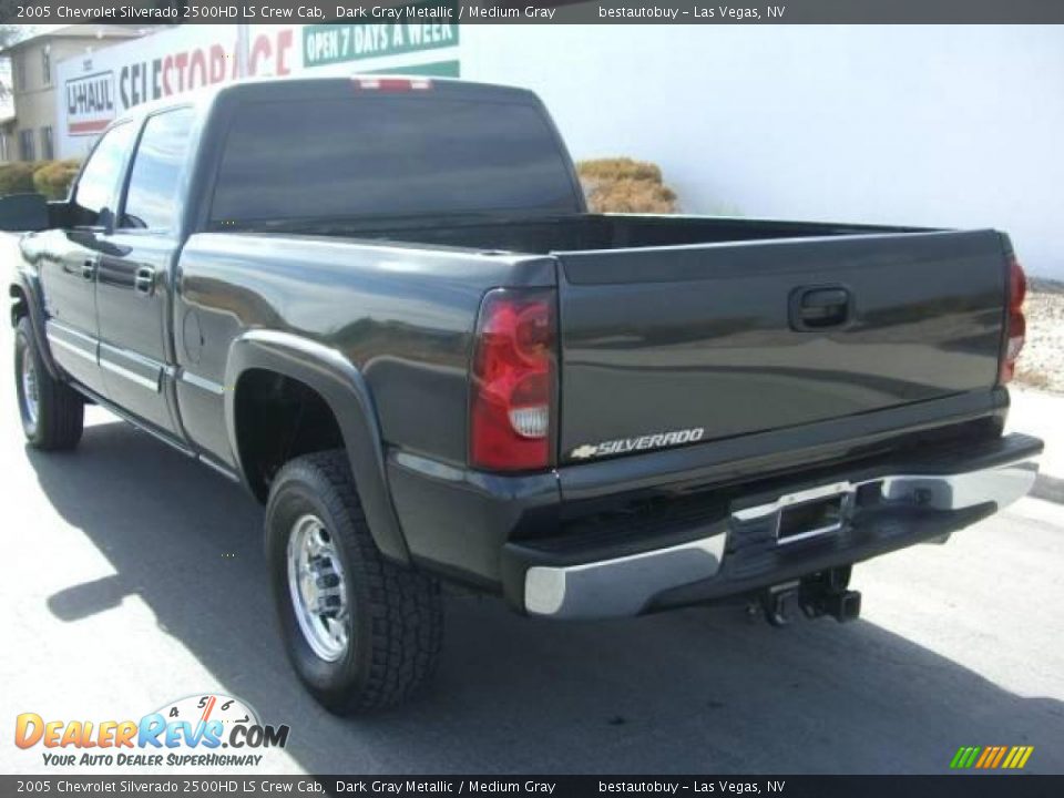 2005 Chevrolet Silverado 2500HD LS Crew Cab Dark Gray Metallic / Medium Gray Photo #13