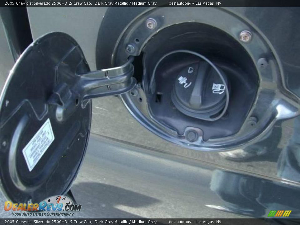 2005 Chevrolet Silverado 2500HD LS Crew Cab Dark Gray Metallic / Medium Gray Photo #14