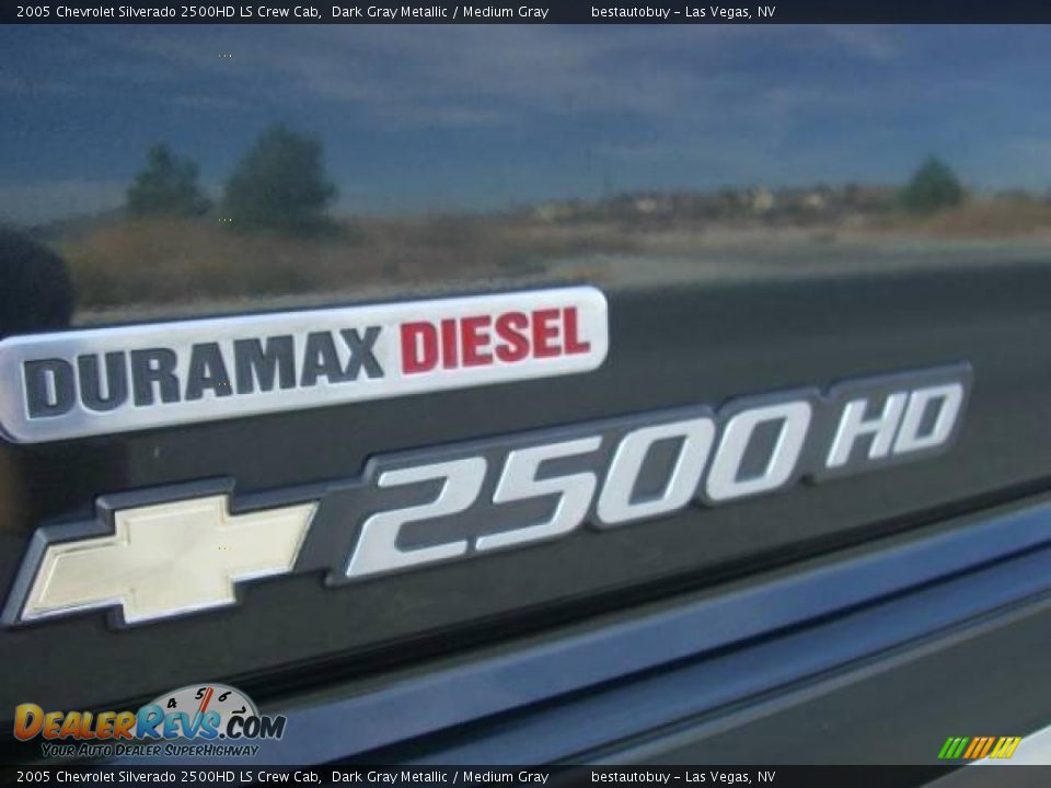 2005 Chevrolet Silverado 2500HD LS Crew Cab Dark Gray Metallic / Medium Gray Photo #16