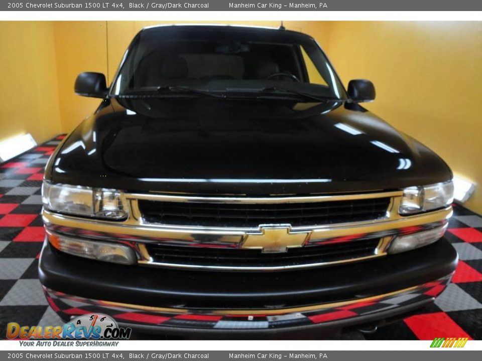2005 Chevrolet Suburban 1500 LT 4x4 Black / Gray/Dark Charcoal Photo #2