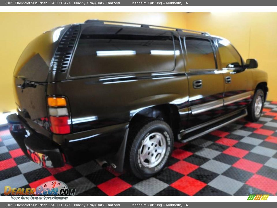 2005 Chevrolet Suburban 1500 LT 4x4 Black / Gray/Dark Charcoal Photo #6