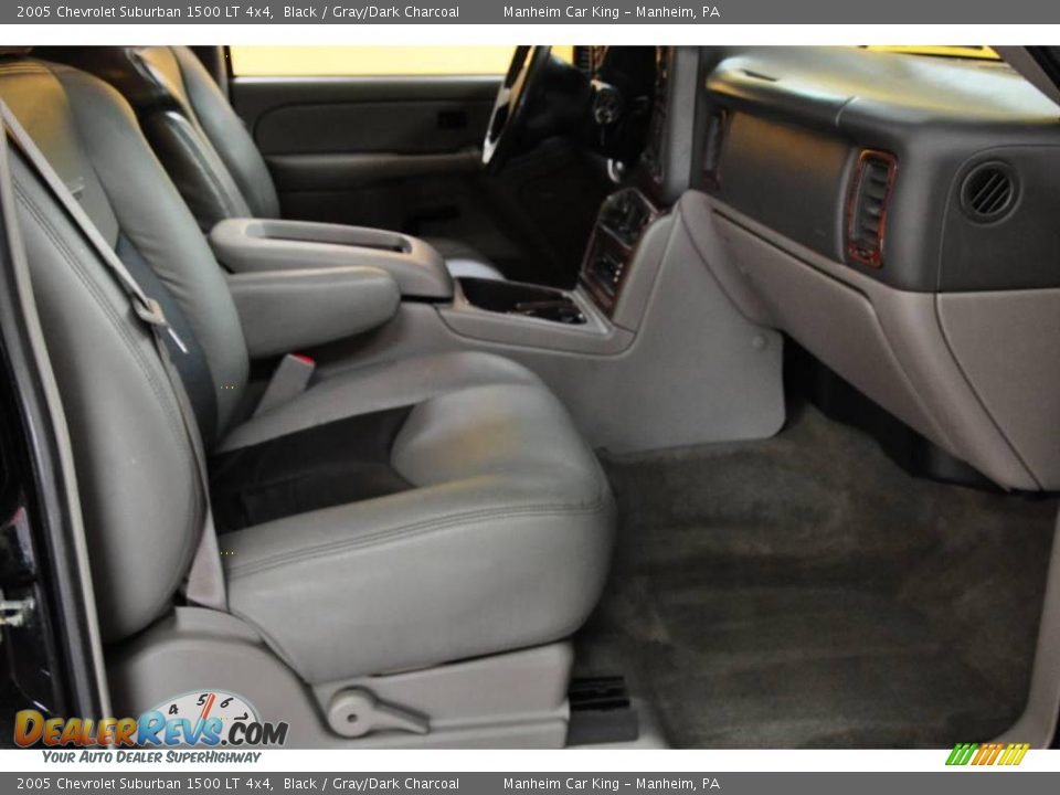 2005 Chevrolet Suburban 1500 LT 4x4 Black / Gray/Dark Charcoal Photo #19
