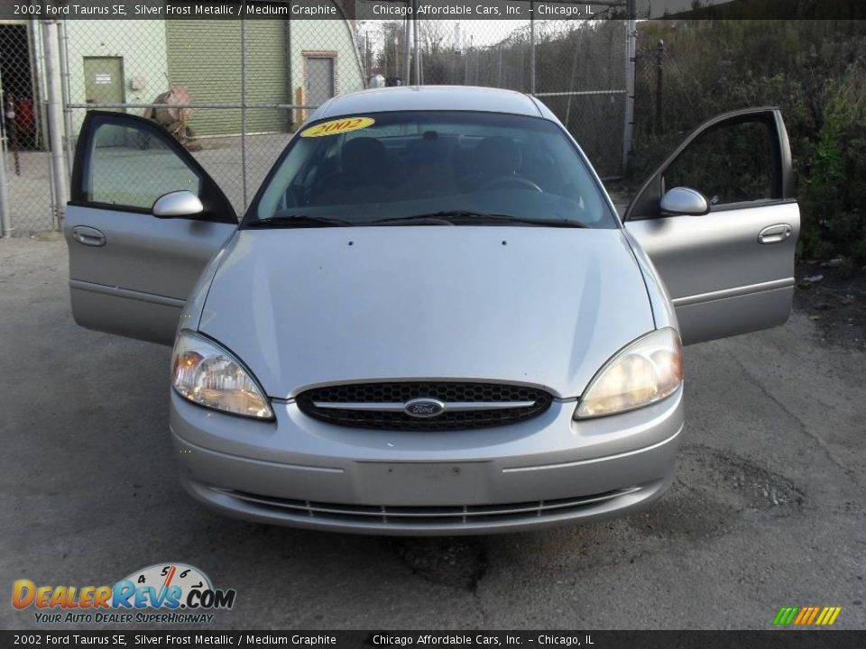 2002 Ford Taurus SE Silver Frost Metallic / Medium Graphite Photo #1