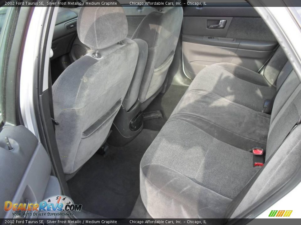 2002 Ford Taurus SE Silver Frost Metallic / Medium Graphite Photo #12