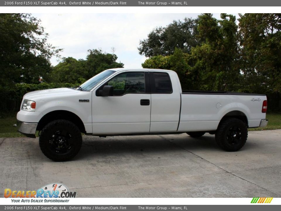 2006 Ford F150 XLT SuperCab 4x4 Oxford White / Medium/Dark Flint Photo #3