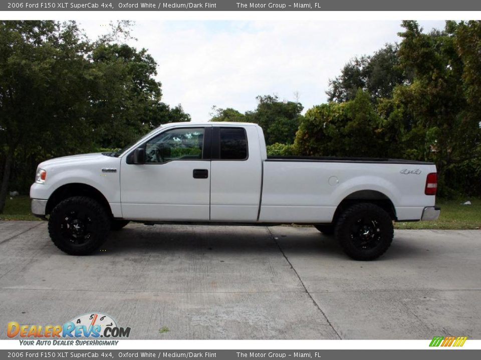 2006 Ford F150 XLT SuperCab 4x4 Oxford White / Medium/Dark Flint Photo #4