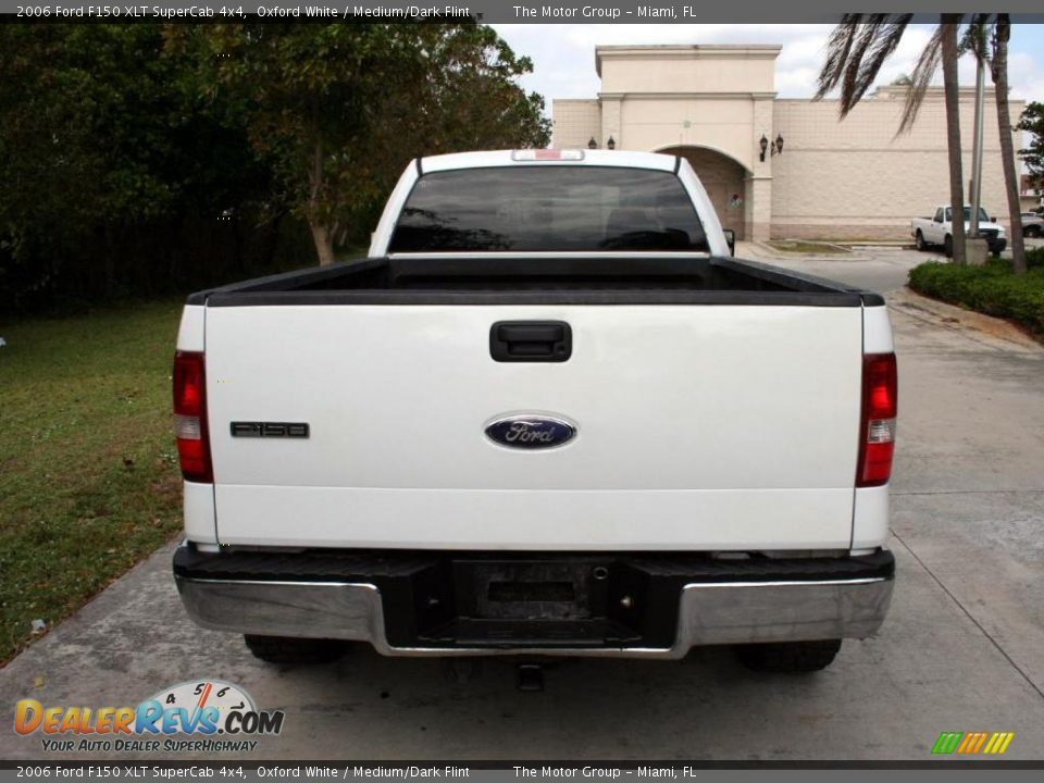 2006 Ford F150 XLT SuperCab 4x4 Oxford White / Medium/Dark Flint Photo #16