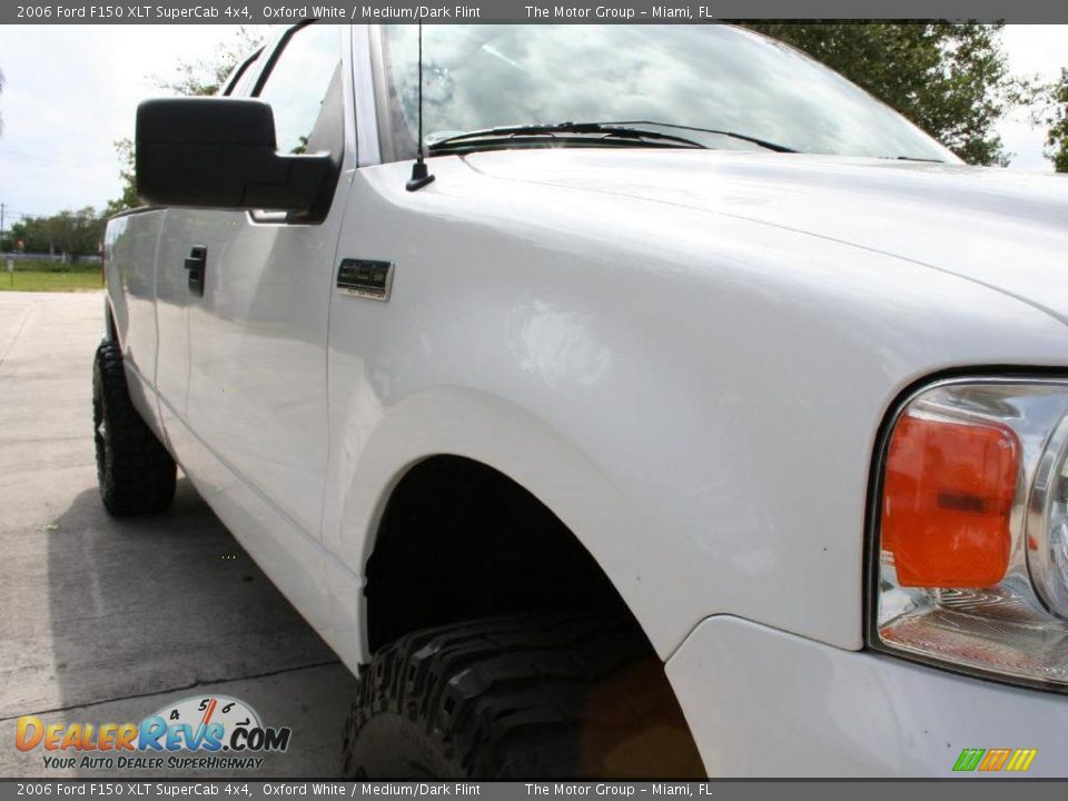 2006 Ford F150 XLT SuperCab 4x4 Oxford White / Medium/Dark Flint Photo #20