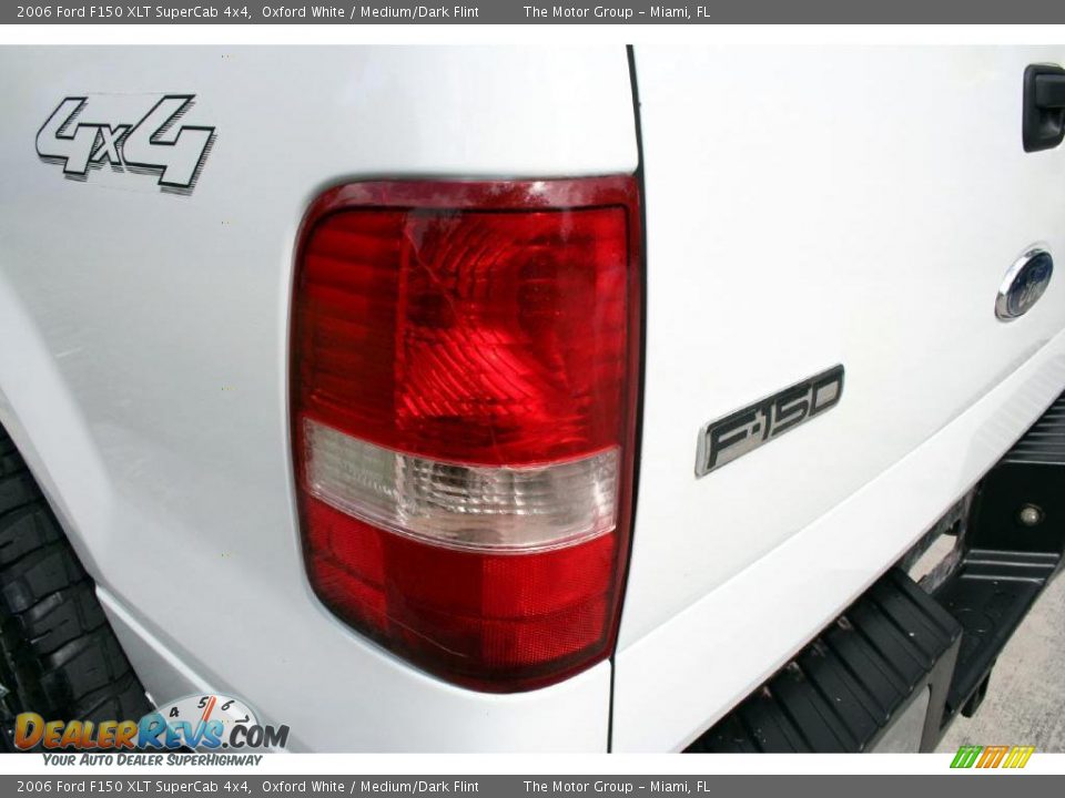 2006 Ford F150 XLT SuperCab 4x4 Oxford White / Medium/Dark Flint Photo #23