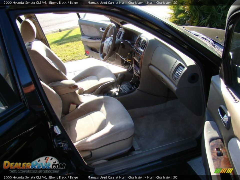 2000 Hyundai Sonata GLS V6 Ebony Black / Beige Photo #12
