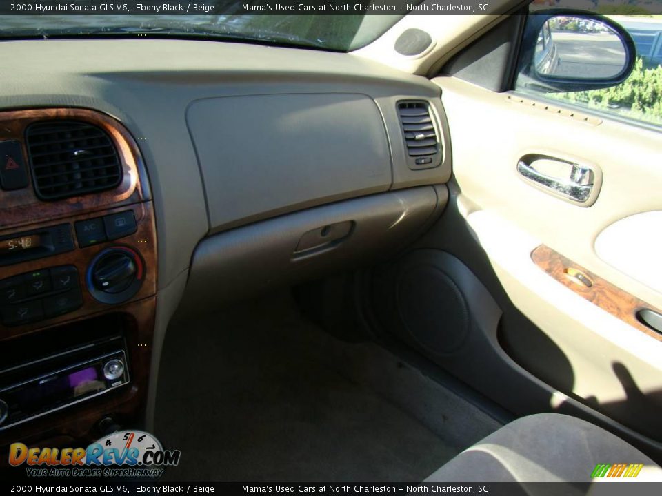 2000 Hyundai Sonata GLS V6 Ebony Black / Beige Photo #15