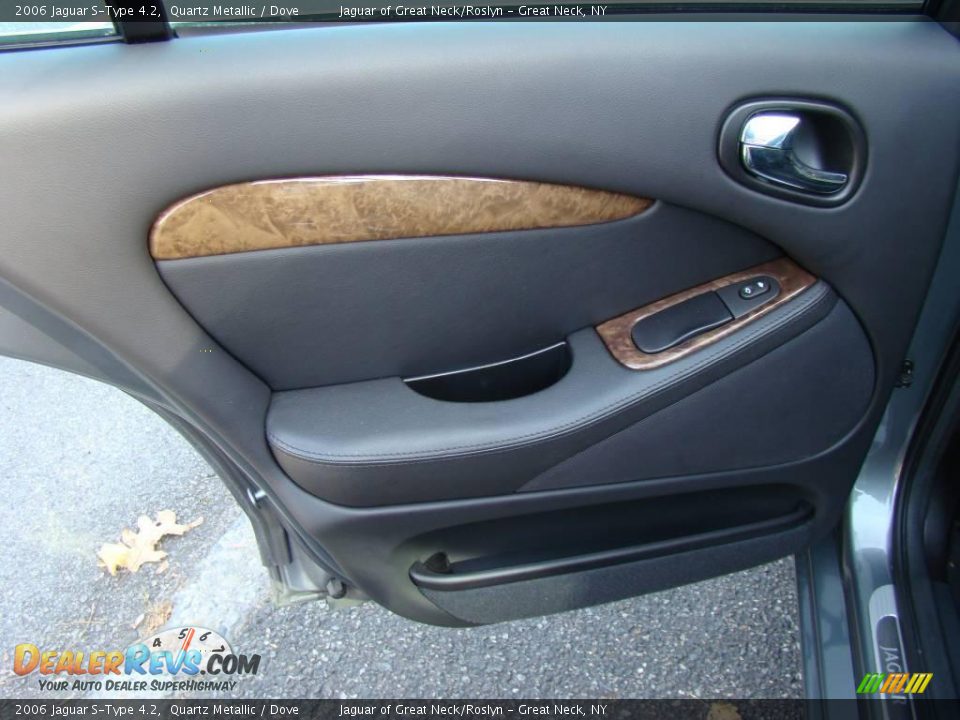 2006 Jaguar S-Type 4.2 Quartz Metallic / Dove Photo #19
