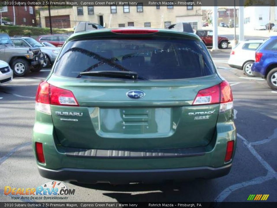 2010 Subaru Outback 2.5i Premium Wagon Cypress Green Pearl / Warm Ivory Photo #4