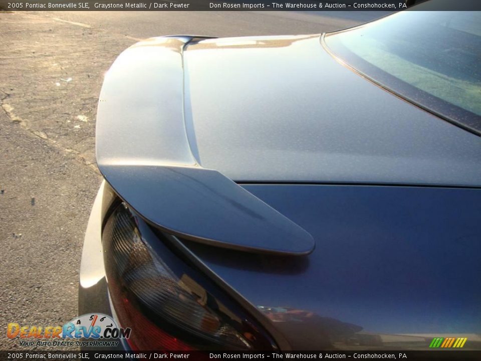 2005 Pontiac Bonneville SLE Graystone Metallic / Dark Pewter Photo #25