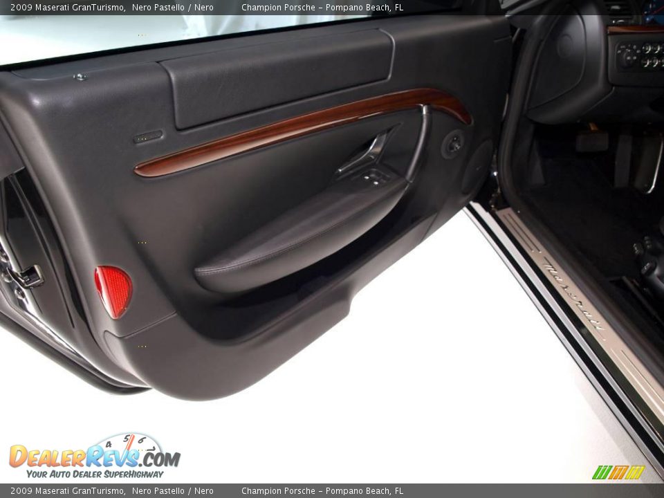 2009 Maserati GranTurismo Nero Pastello / Nero Photo #10
