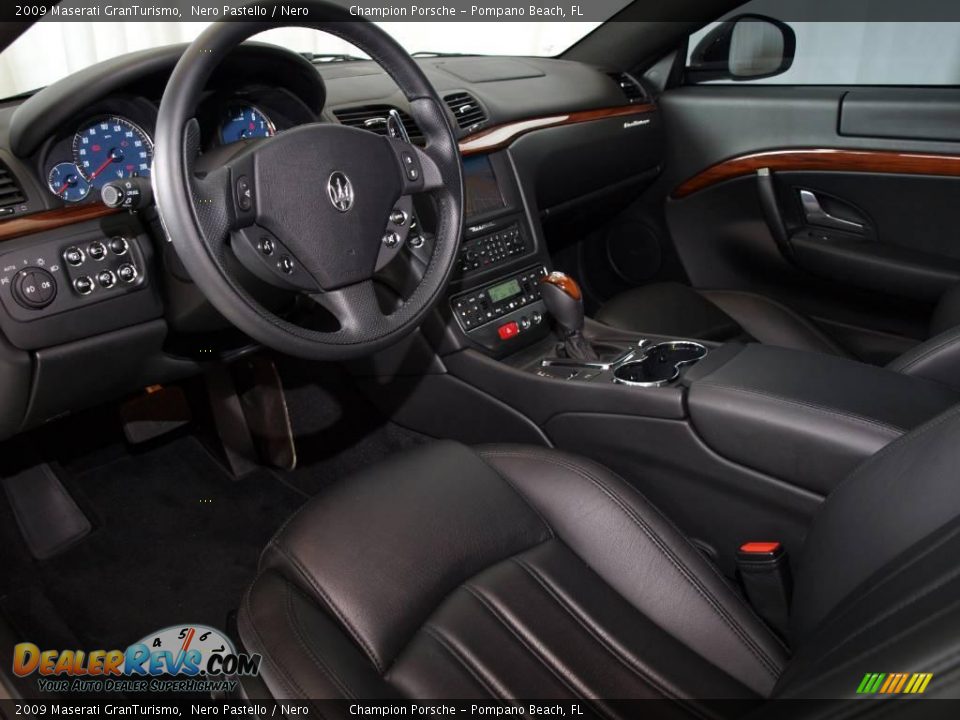 Nero Interior - 2009 Maserati GranTurismo  Photo #11