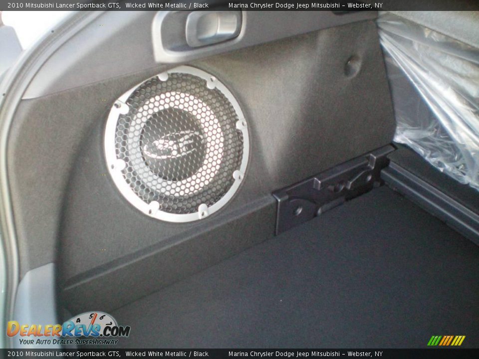 2010 Mitsubishi Lancer Sportback GTS Wicked White Metallic / Black Photo #5