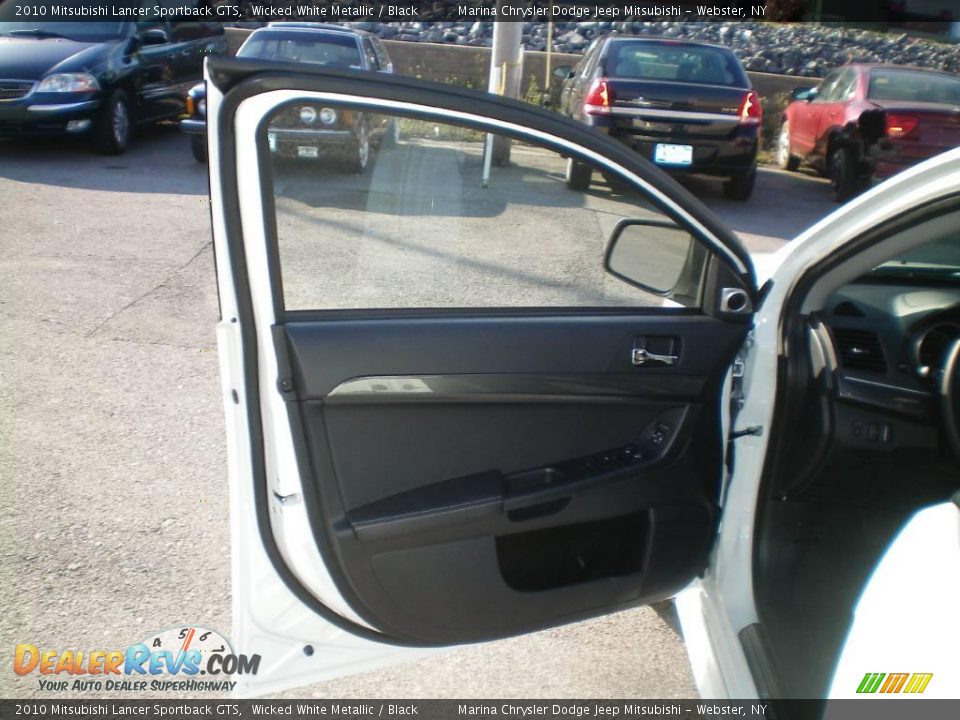 2010 Mitsubishi Lancer Sportback GTS Wicked White Metallic / Black Photo #16