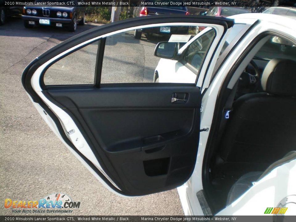 2010 Mitsubishi Lancer Sportback GTS Wicked White Metallic / Black Photo #17