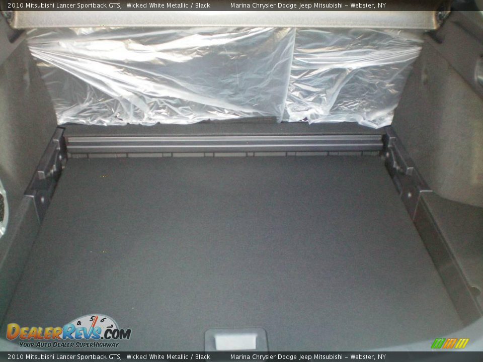 2010 Mitsubishi Lancer Sportback GTS Wicked White Metallic / Black Photo #20