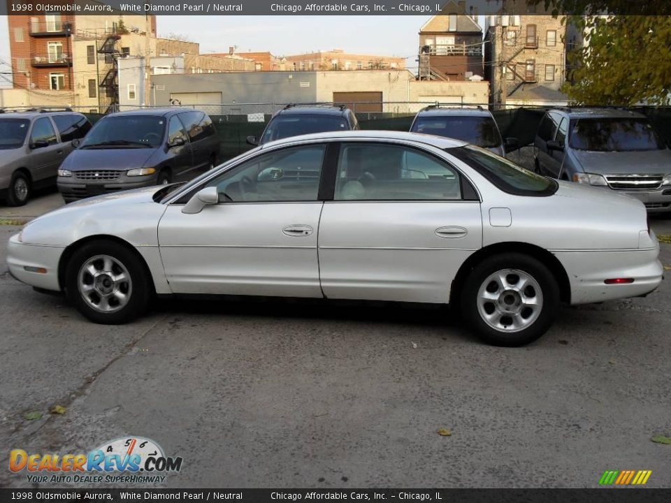 1998 Oldsmobile Aurora White Diamond Pearl / Neutral Photo #6