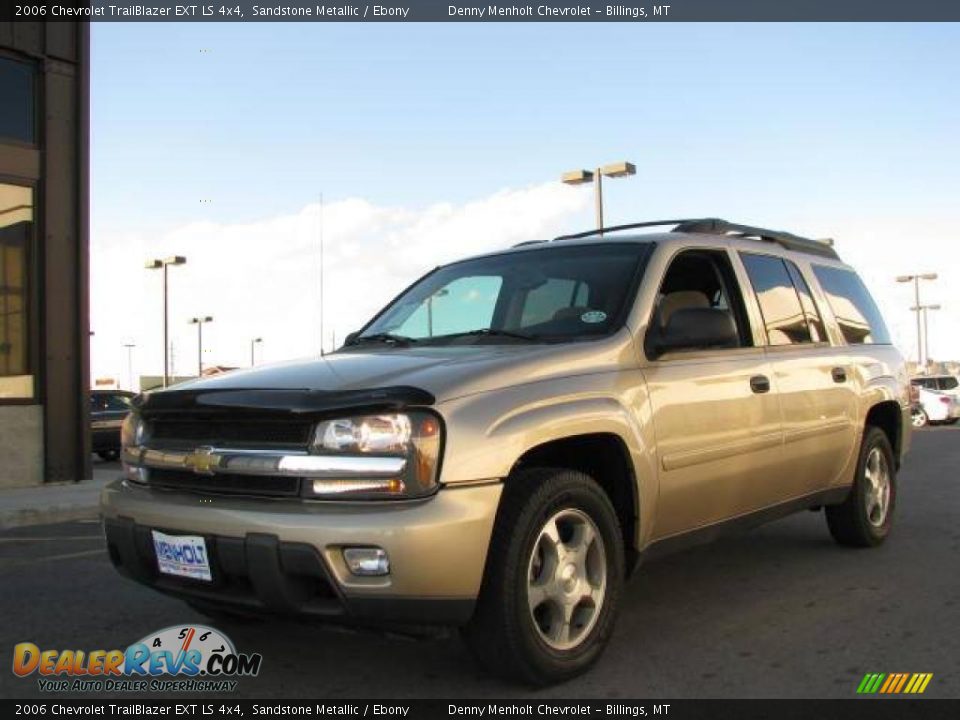 2006 Chevrolet TrailBlazer EXT LS 4x4 Sandstone Metallic / Ebony Photo #2