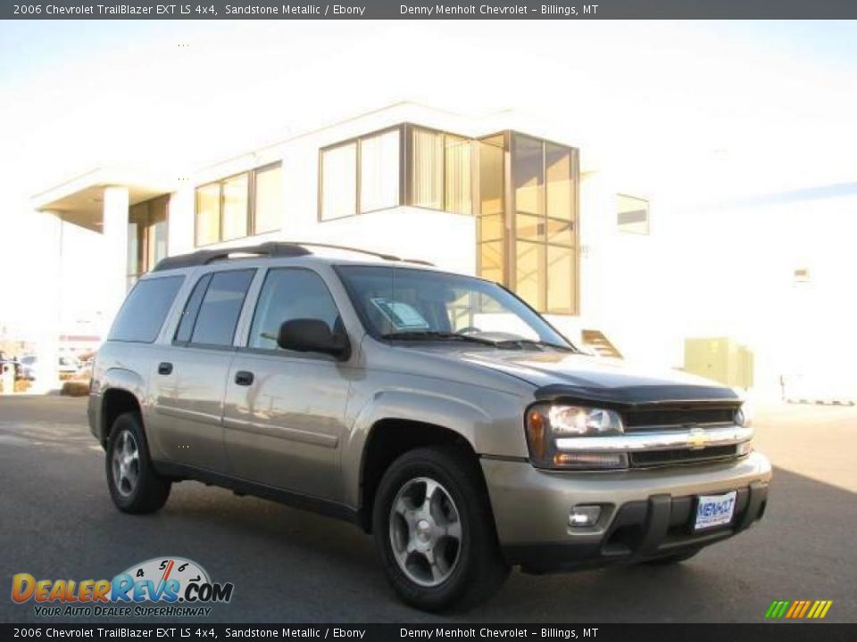 2006 Chevrolet TrailBlazer EXT LS 4x4 Sandstone Metallic / Ebony Photo #3