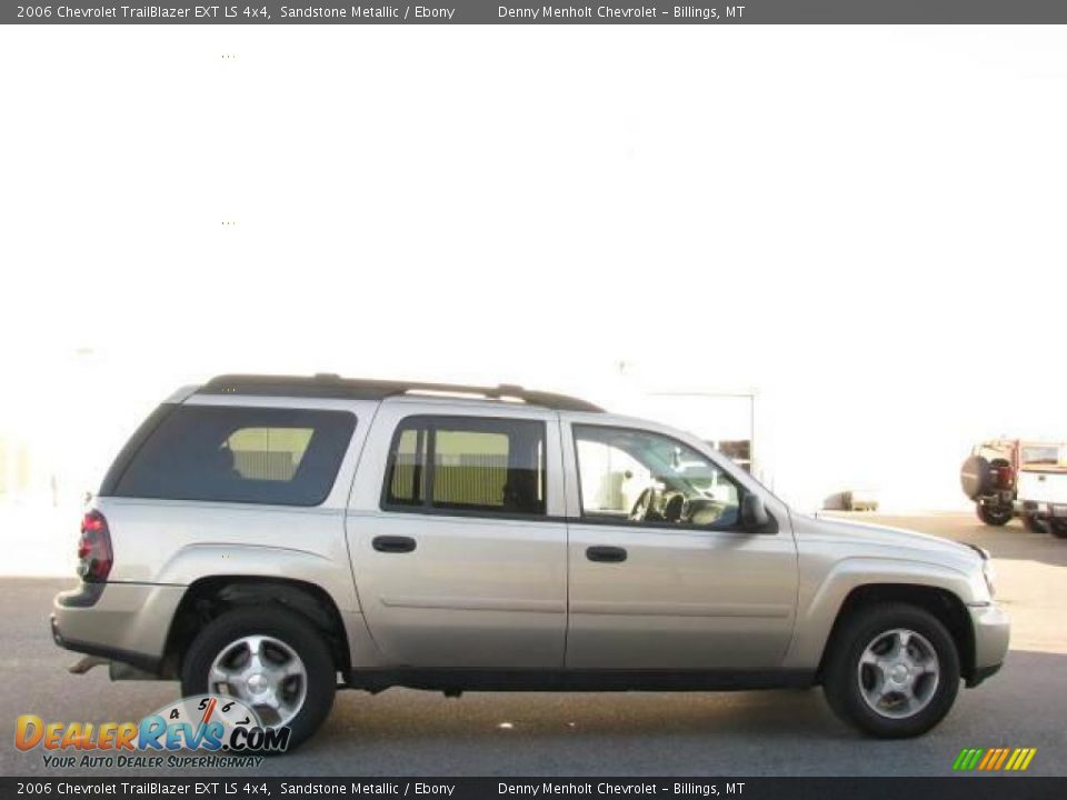 2006 Chevrolet TrailBlazer EXT LS 4x4 Sandstone Metallic / Ebony Photo #4