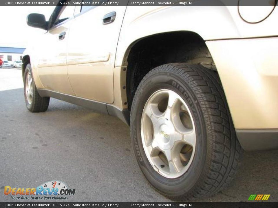 2006 Chevrolet TrailBlazer EXT LS 4x4 Sandstone Metallic / Ebony Photo #7