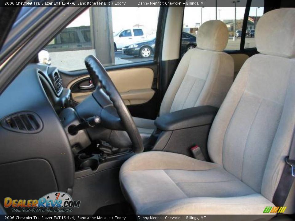 2006 Chevrolet TrailBlazer EXT LS 4x4 Sandstone Metallic / Ebony Photo #10