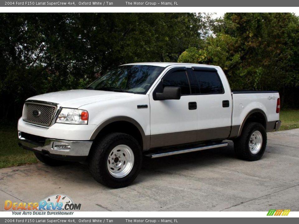 2004 Ford F150 Lariat SuperCrew 4x4 Oxford White / Tan Photo #2