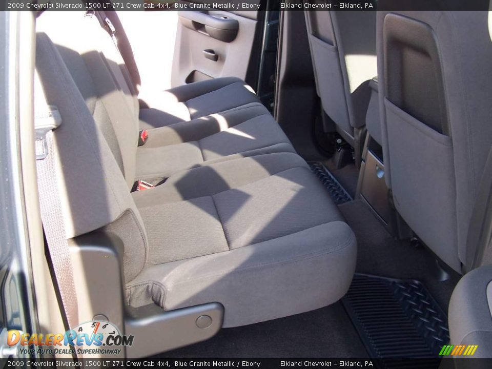 2009 Chevrolet Silverado 1500 LT Z71 Crew Cab 4x4 Blue Granite Metallic / Ebony Photo #15