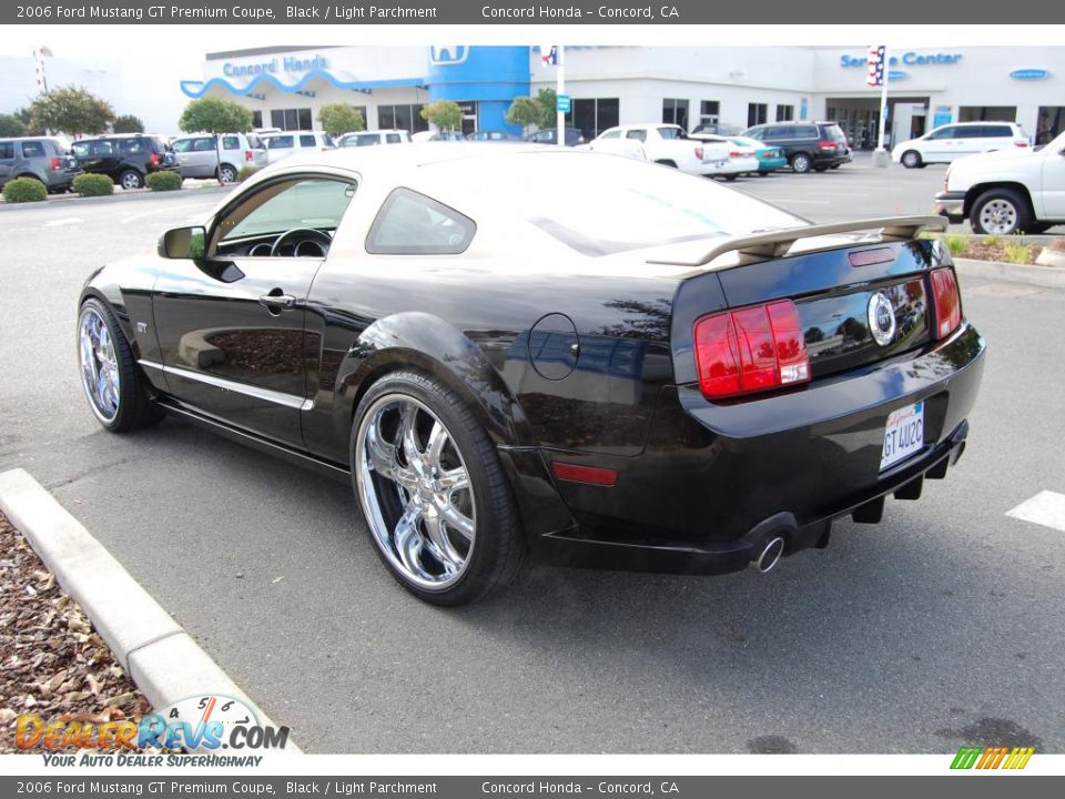 2006 Ford Mustang GT Premium Coupe Black / Light Parchment Photo #5