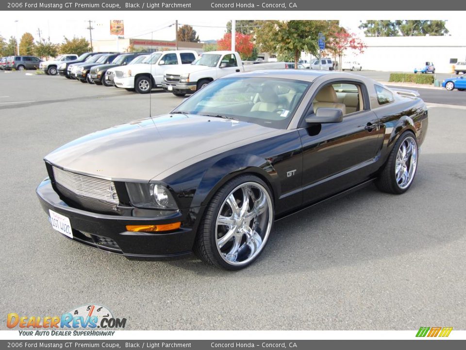 2006 Ford Mustang GT Premium Coupe Black / Light Parchment Photo #7