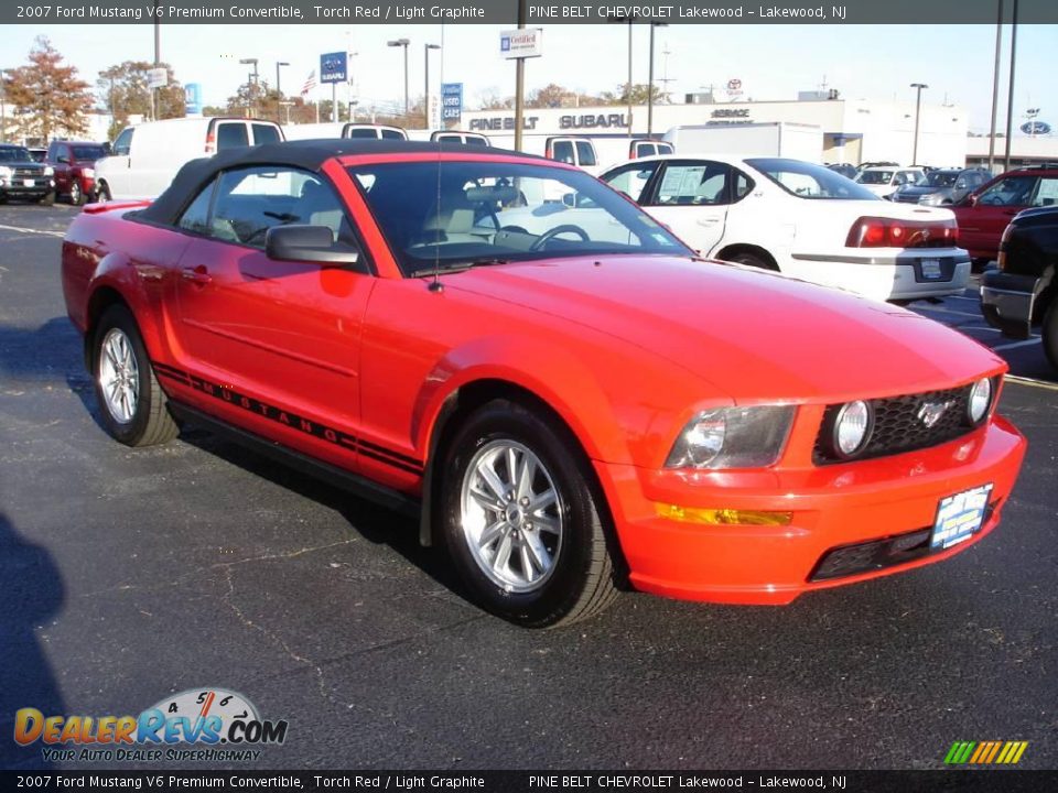 2007 Ford Mustang V6 Premium Convertible Torch Red / Light Graphite Photo #2