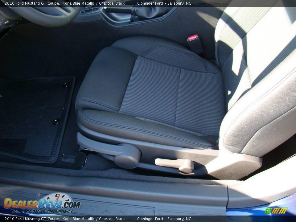 2010 Ford Mustang GT Coupe Kona Blue Metallic / Charcoal Black Photo #14